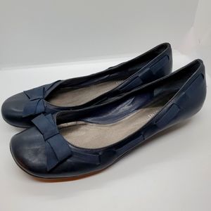 Gianni Bini Leather Navy Dark Blue Ballet Flats slip on heels women's 7.5 med